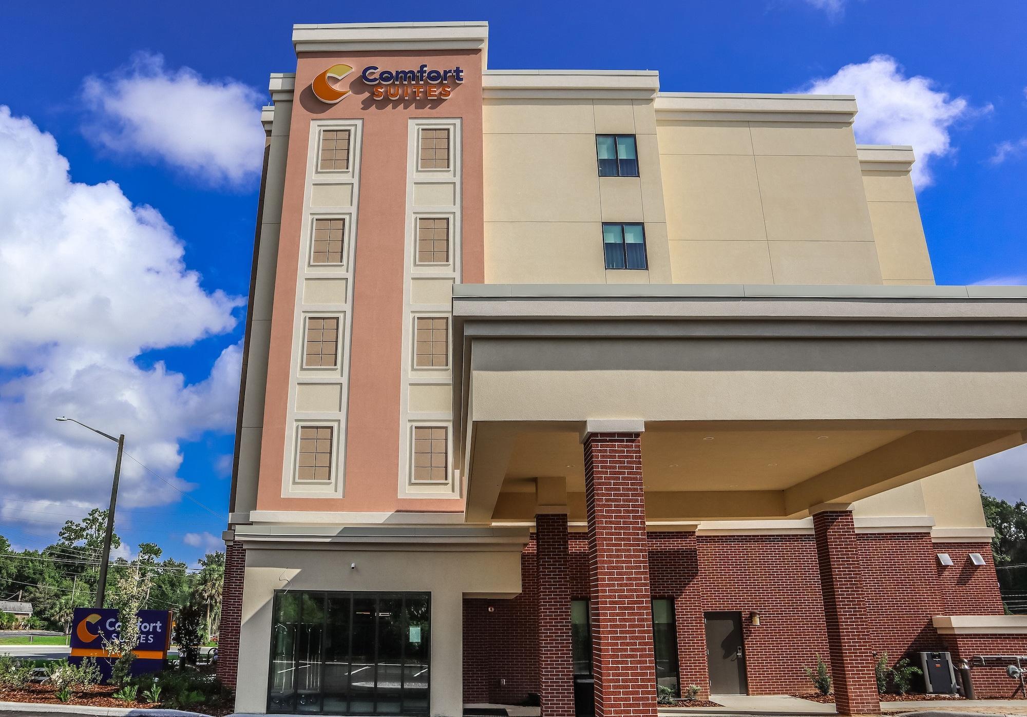 คอมฟอร์ต สวีท เกนส์วิลล์ เนียร์ ยูนิเวอร์ซิตี้้ Hotel ภายนอก รูปภาพ